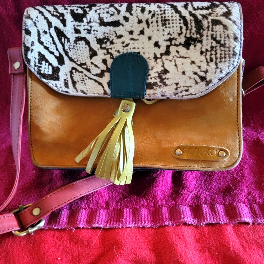 Crossbody bag